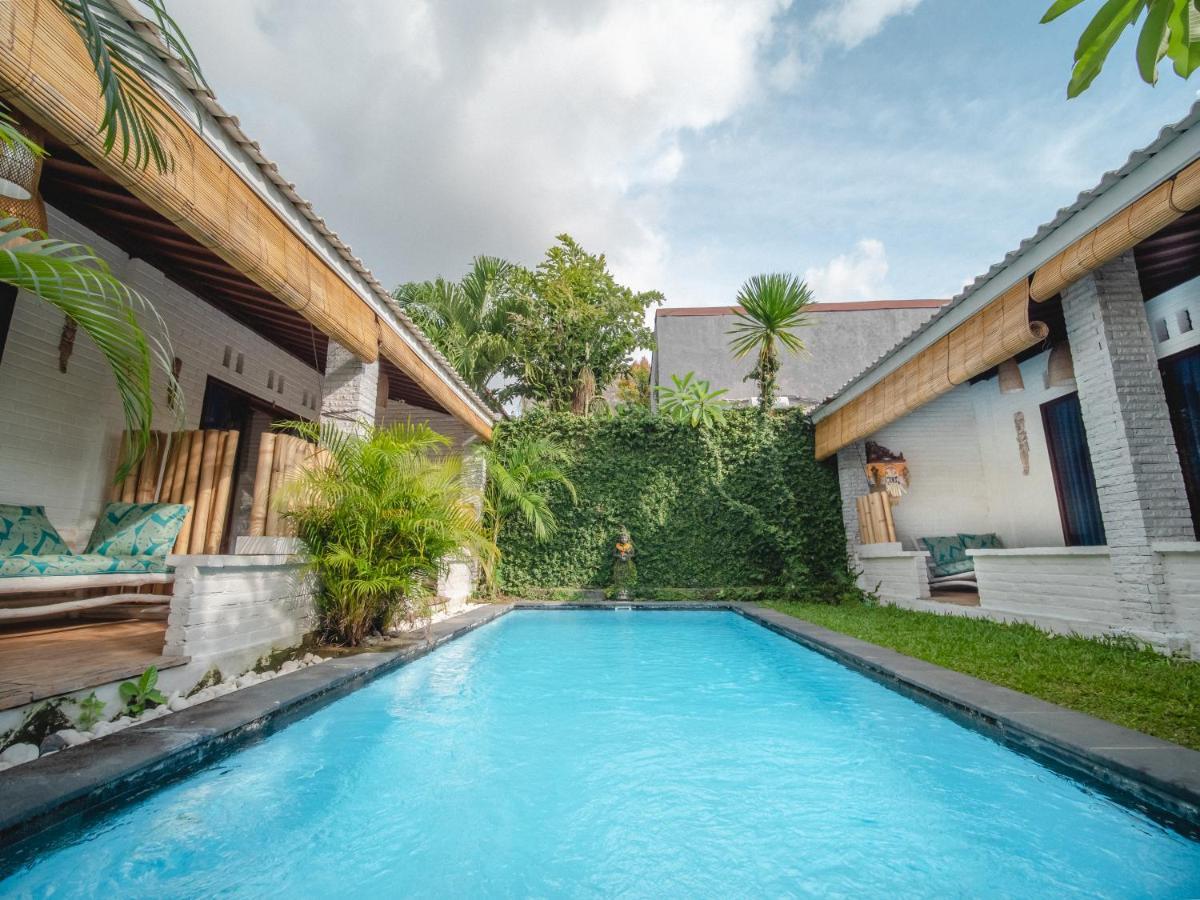 Terracotta Guest House Bali Canggu Exteriör bild